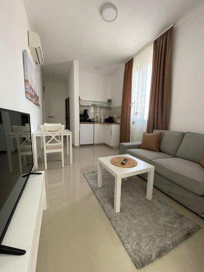 Morpheus Apartmani Sremska Mitrovica Exterior foto