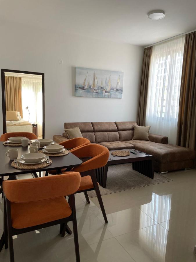 Morpheus Apartmani Sremska Mitrovica Exterior foto